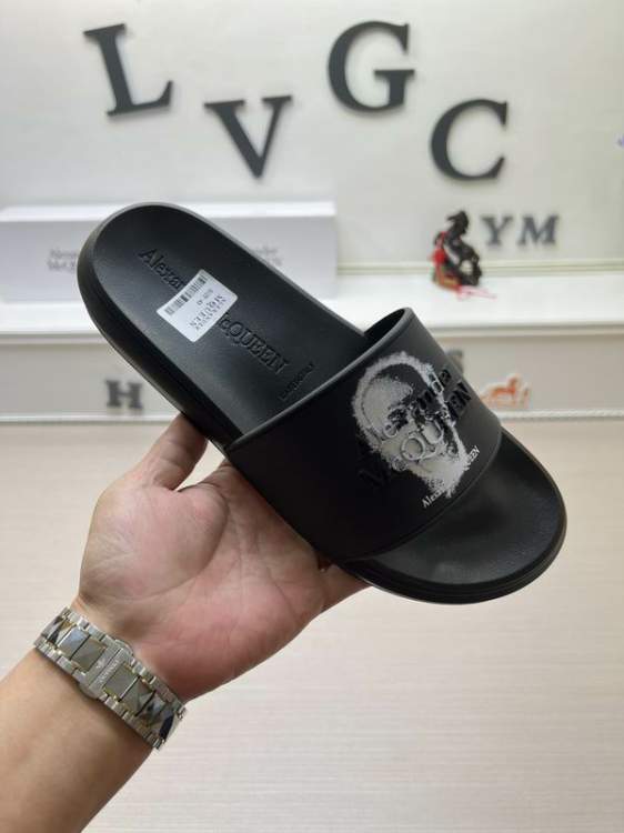 Picture of Alexander McQueen Shoes _SKUAlexanderMcQueensz36-45mnw0304479